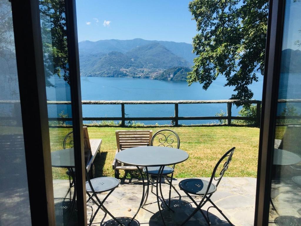 Agriturismo Castello di Vezio Varenna Esterno foto